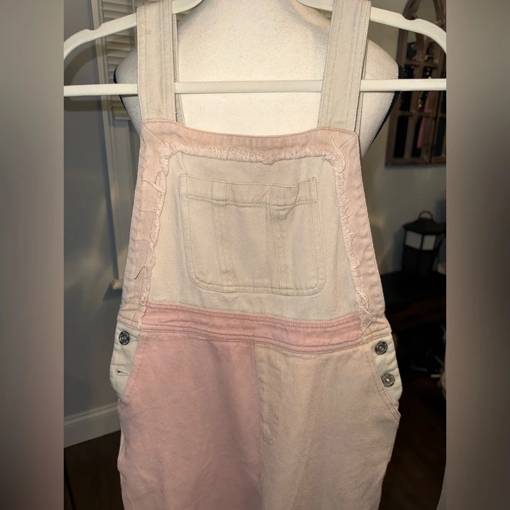 Papermoon Pink and Cream Adorable Distressed Jumpsuit Size Small - Picture 3 of 14